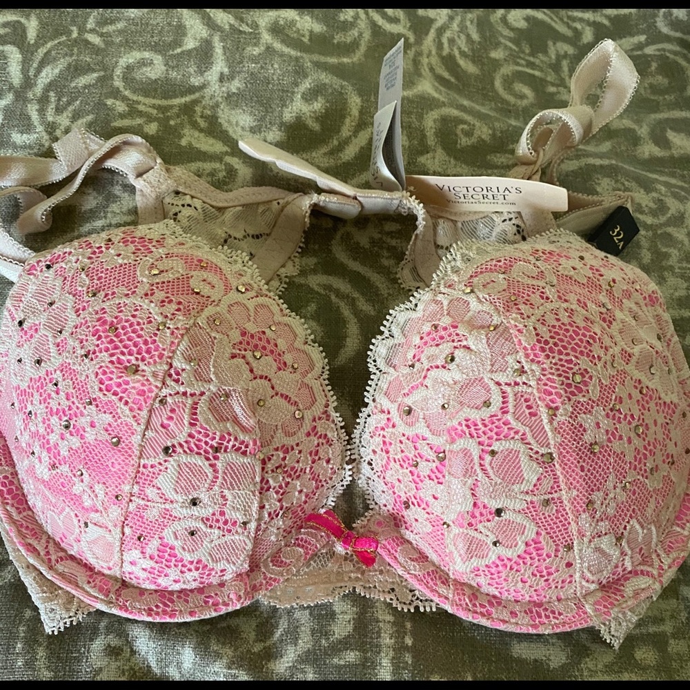 Victoria’s Secret bra